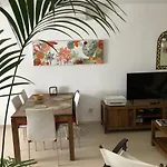 Aba Tropical & Aba Апартаменты *